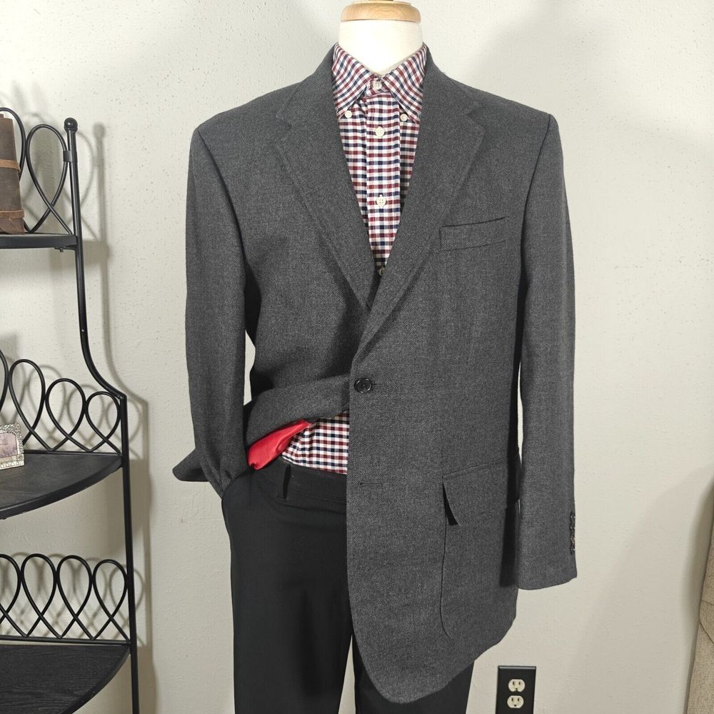 Tommy Hilfiger Men's Tweed Sport Coat Blazer Two Button Charcoal Gray‎ Wool 44R